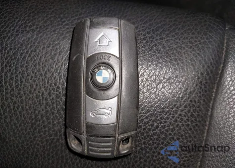 2011 BMW 335I xDrive z USA, uszkodzony, nr VIN WBAKF9C5XBE672072